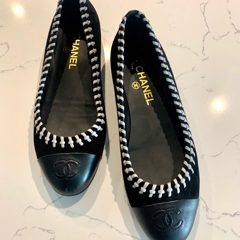 Chanel Ballet Flats - Picture 1 of 3